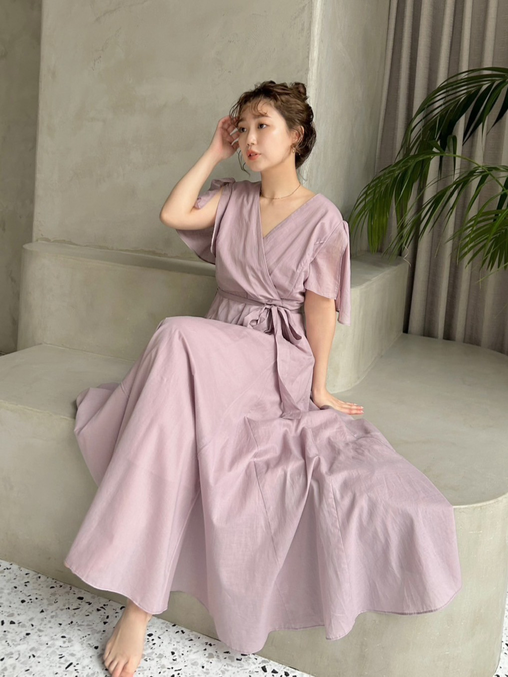 FEMININE DRESS