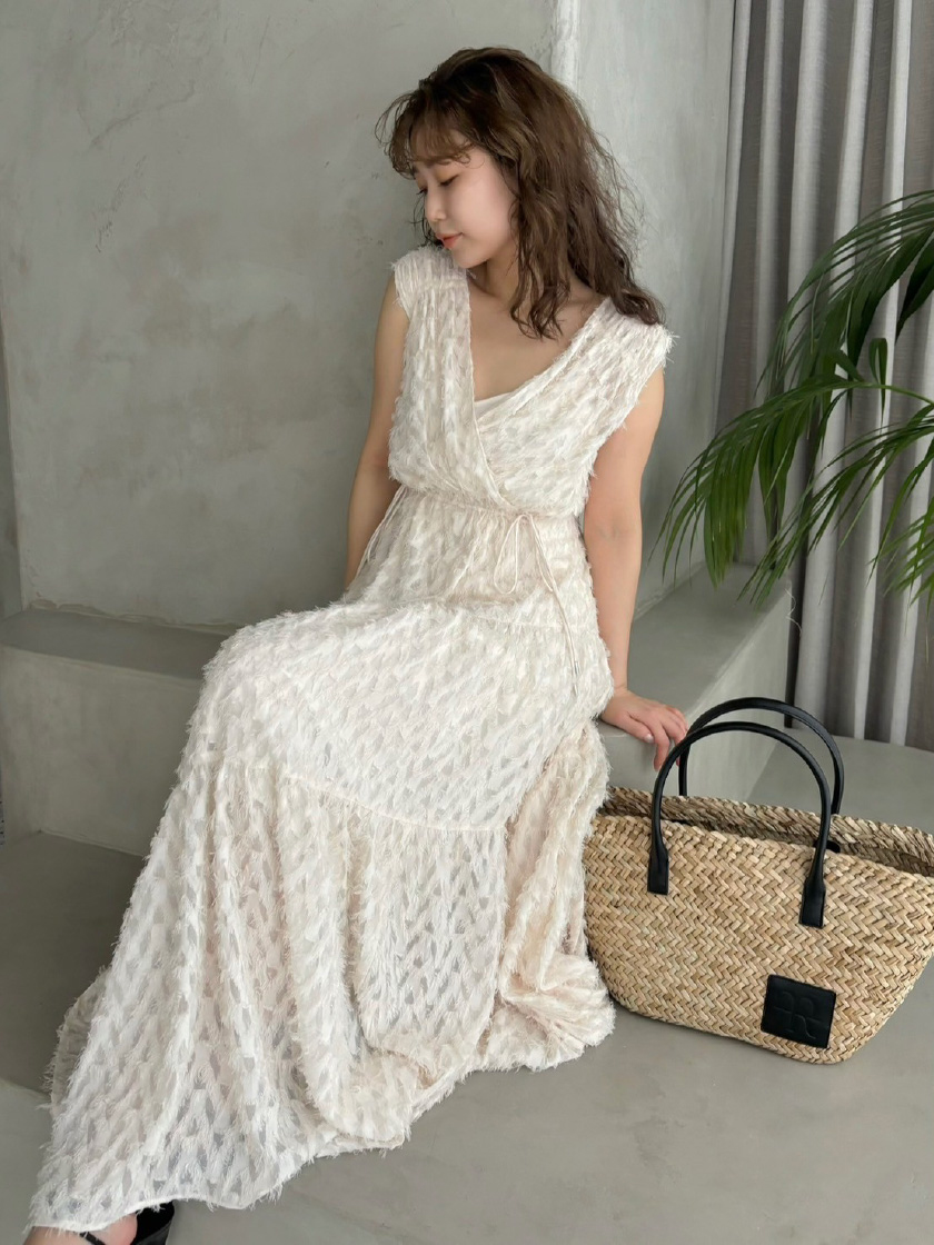 DRAMATIC DRESS