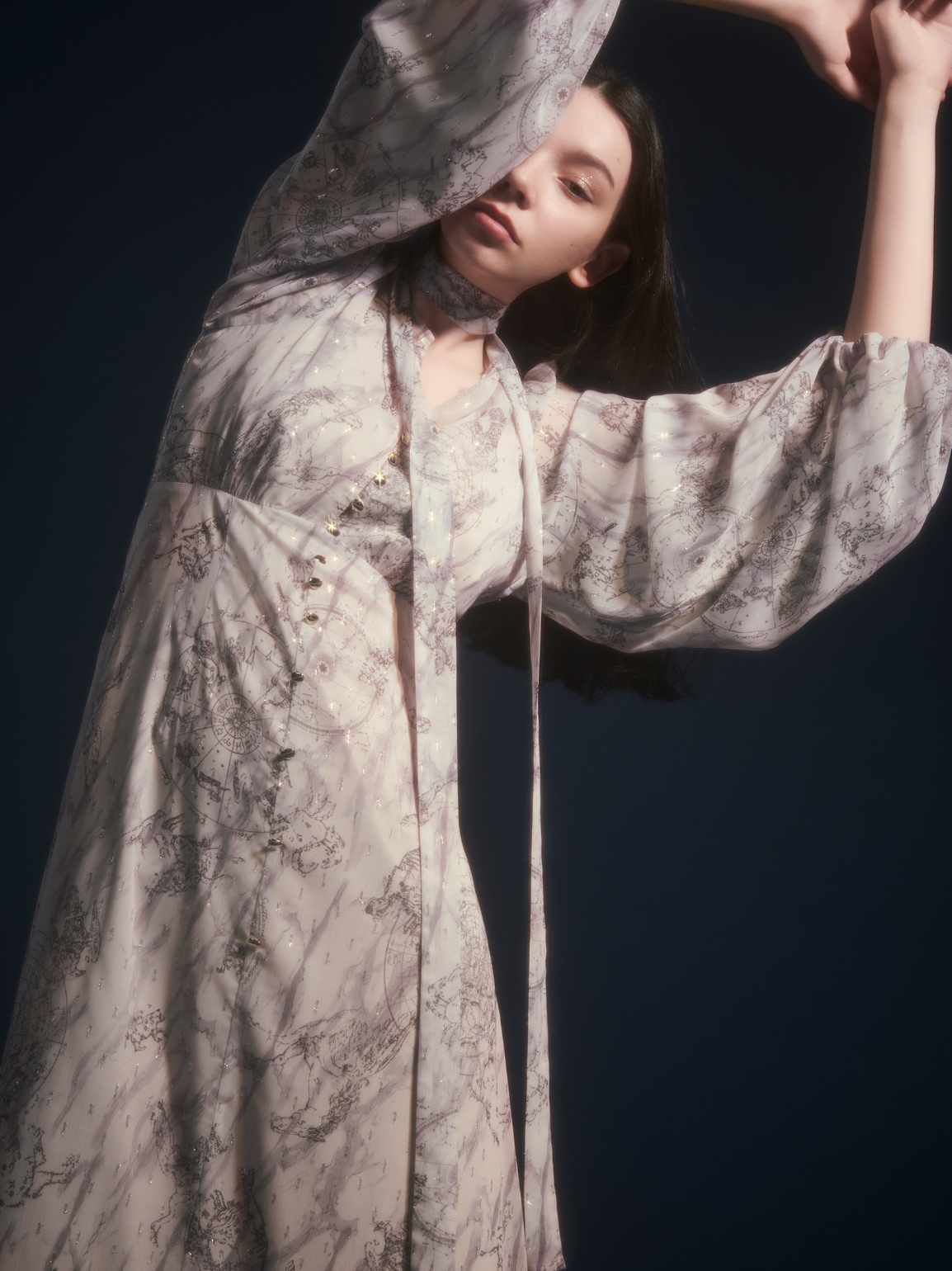 Dress Shoesを着用したモデル