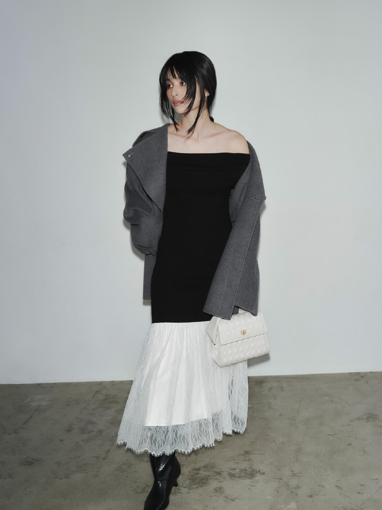 Knit dress / Bag / Coat / Shoes 着用イメージ