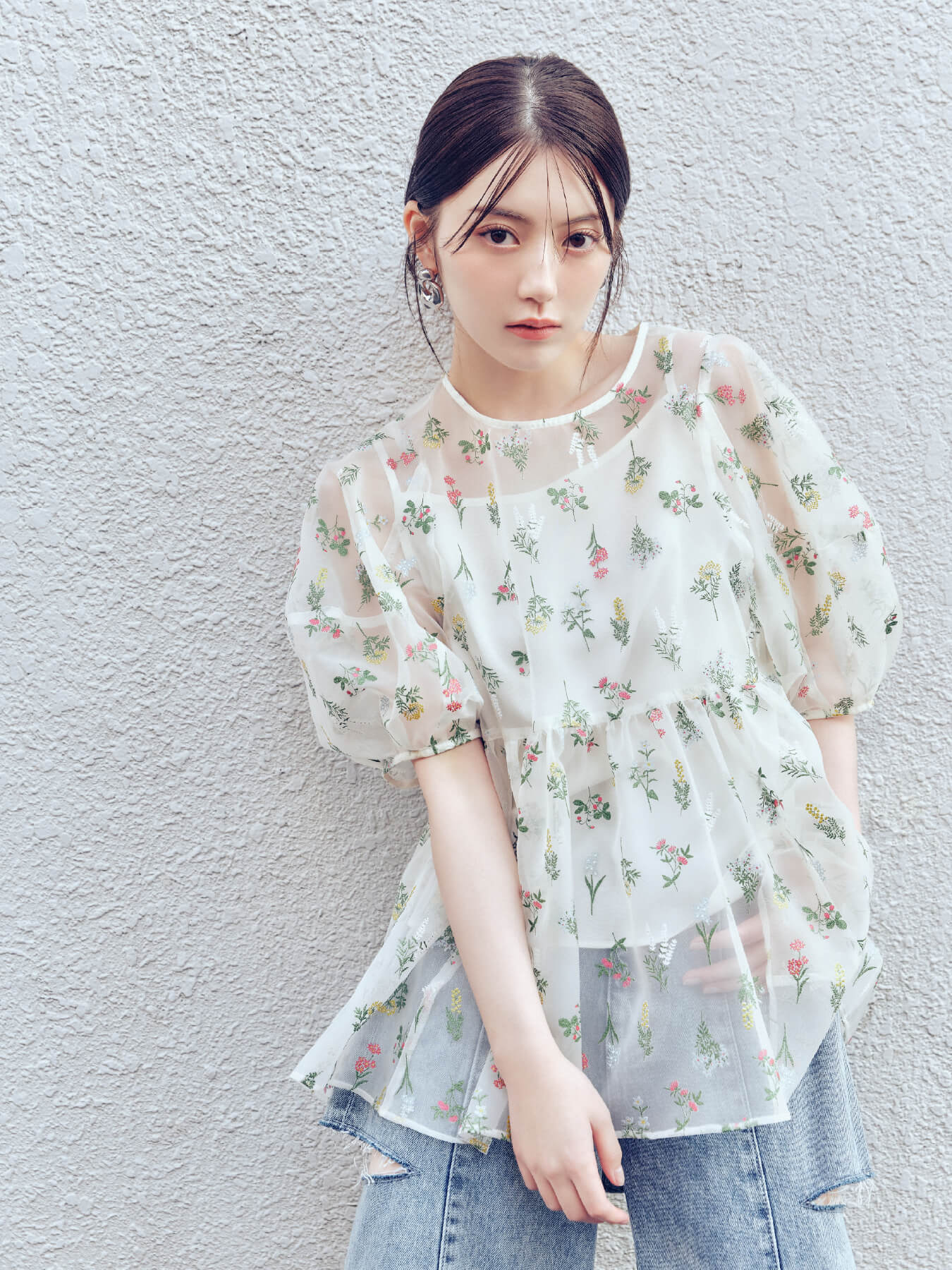 BotaniCal grace Blouse/Pants/pierced earrings 着用イメージ