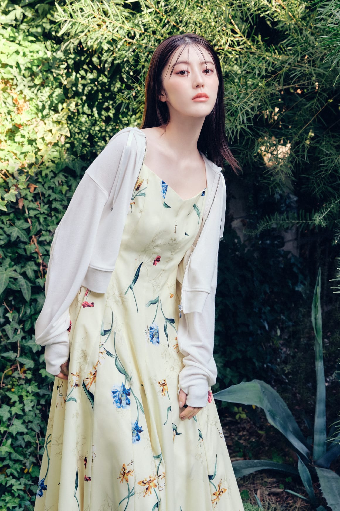 Tops Dressを着用したモデル