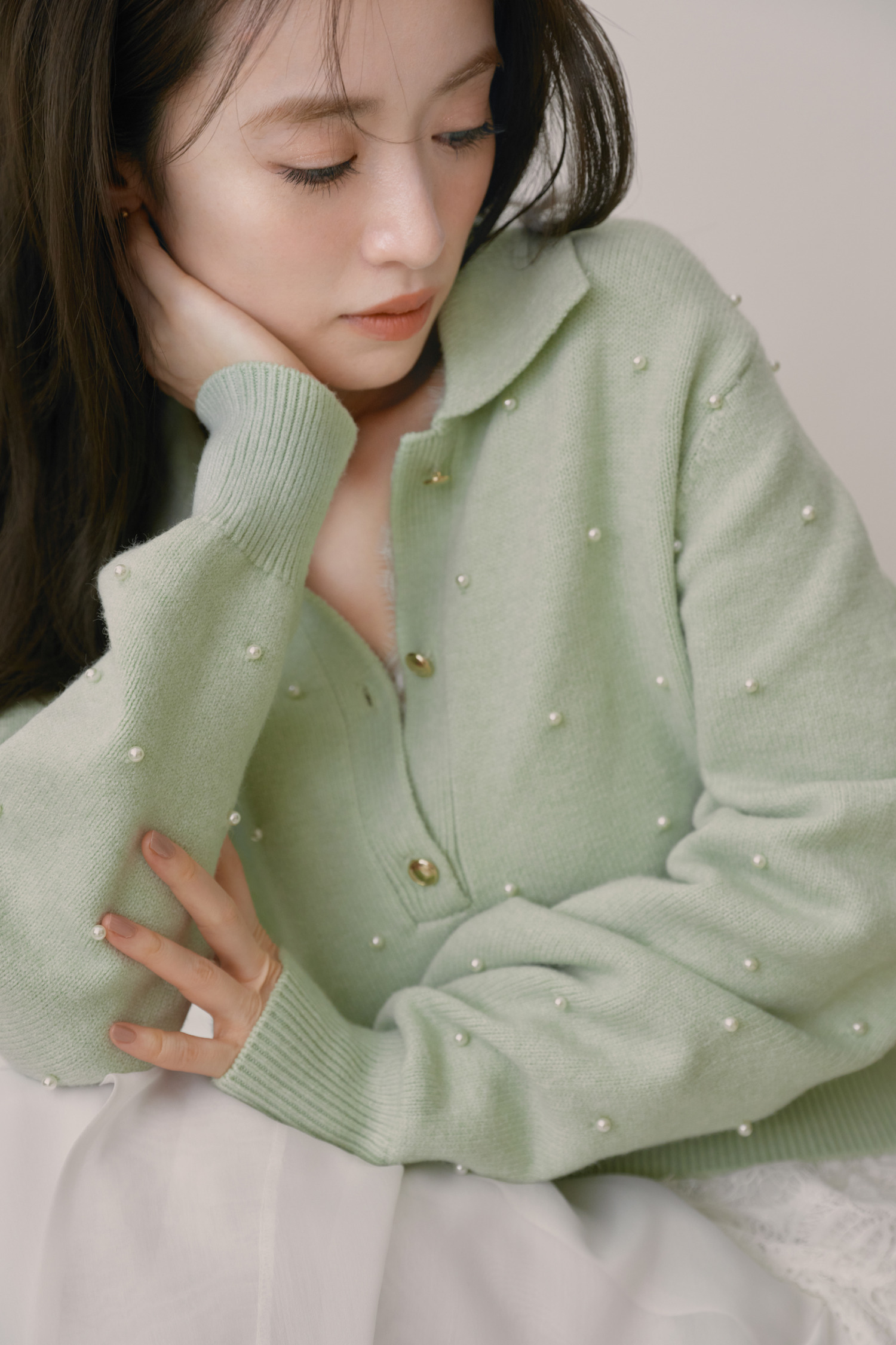 Knit tops と Skirt の着用カット 3枚目