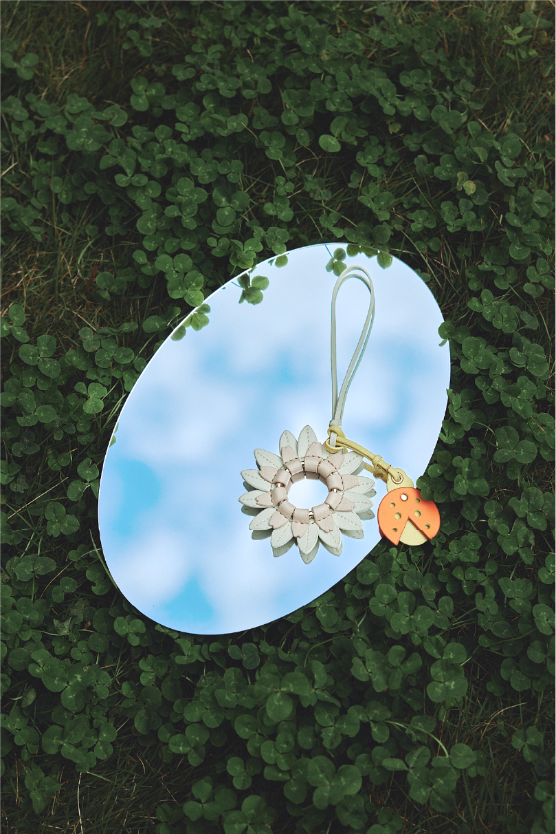 ブルーム&ウィングスチャームの商品画像